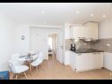 Appartamenti Niko - modern: SA1(2), A2(2+2), A3(2+2), A4(4+2) Kastel Luksic - Riviera Split  - Appartamento - A3(2+2): la cucina con la sala da pranzo