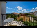 Appartamenti Milica - parking and garden: A1(6), SA2 gornji(2), SA3 donji(2), A4(2+1) Kastel Luksic - Riviera Split  - Studio appartamento - SA3 donji(2): il balcone