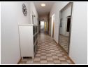 Appartamenti Ivan - modern: A1(6+2) Kastel Luksic - Riviera Split  - Appartamento - A1(6+2): il corridoio