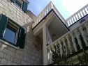 Appartamenti Villa Mirakul A2(2+1) with terrace, A3(4) with big terrace Kastel Novi - Riviera Split  - la casa