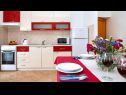 Appartamenti Mari - 250 m from sea: A1(2+2), A2(8) Podstrana - Riviera Split  - Appartamento - A1(2+2): la cucina con la sala da pranzo