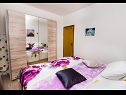 Appartamenti Mariska - with swimming pool: A1(6+2), A2(6+2) Podstrana - Riviera Split  - Appartamento - A1(6+2): la camera da letto