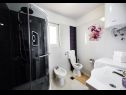 Appartamenti Mariska - with swimming pool: A1(6+2), A2(6+2) Podstrana - Riviera Split  - Appartamento - A2(6+2): il bagno con la toilette
