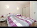 Appartamenti Snjezanal- in the center A1(4) Split - Riviera Split  - Appartamento - A1(4): la camera da letto