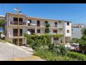 Appartamenti Jurica - 300 m from sea: A1 Lea(2+1), A2 Roko(2+1) Split - Riviera Split  - la casa