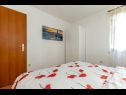 Appartamenti Jurica - 300 m from sea: A1 Lea(2+1), A2 Roko(2+1) Split - Riviera Split  - Appartamento - A2 Roko(2+1): la camera da letto