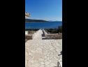 Casa vacanza Slobodna - 20 from beach; H(4) Baia Ljubljeva (Vinisce) - Riviera Trogir  - Croazia - lo sguardo