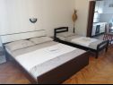 Appartamenti Anka- comfortable and affordable A2(3+2), A1(6) Marina - Riviera Trogir  - Appartamento - A2(3+2): la camera da letto