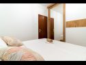 Appartamenti Lux 1 - heated pool: A1(4), A4(4) Marina - Riviera Trogir  - Appartamento - A4(4): la camera da letto