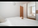 Appartamenti Lux 2 - heated pool: A2(4+2), A3(4+2) Marina - Riviera Trogir  - Appartamento - A2(4+2): la camera da letto