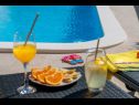 Appartamenti Lux 2 - heated pool: A2(4+2), A3(4+2) Marina - Riviera Trogir  - 