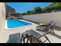 Appartamenti Lux 2 - heated pool: A2(4+2), A3(4+2) Marina - Riviera Trogir  - la piscina