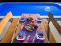 Casa vacanza Pax - with pool: H(4+2) Marina - Riviera Trogir  - Croazia - H(4+2): il cortile