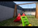 Casa vacanza Pax - with pool: H(4+2) Marina - Riviera Trogir  - Croazia - parco giochi per i bambini