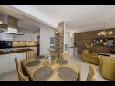 Casa vacanza Rafaeli - with pool: H(8) Marina - Riviera Trogir  - Croazia - H(8): la cucina con la sala da pranzo