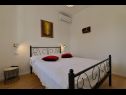 Appartamenti Kati - garden: A1(4), A2(2+1) Seget Donji - Riviera Trogir  - Appartamento - A1(4): la camera da letto