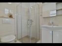 Appartamenti Kati - garden: A1(4), A2(2+1) Seget Donji - Riviera Trogir  - Appartamento - A2(2+1): il bagno
