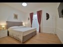Appartamenti Kati - garden: A1(4), A2(2+1) Seget Donji - Riviera Trogir  - Appartamento - A2(2+1): la camera da letto