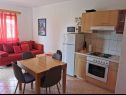 Appartamenti Katy - 150m from the clear sea: A1(2+2) Seget Vranjica - Riviera Trogir  - Appartamento - A1(2+2): la cucina con la sala da pranzo