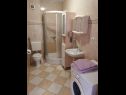 Appartamenti Katy - 150m from the clear sea: A1(2+2) Seget Vranjica - Riviera Trogir  - Appartamento - A1(2+2): il bagno con la toilette