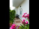 Appartamenti Mare - 30 m from pebble beach: SA1(2), SA2(2), A3(4), A4(4), A5(8) Seget Vranjica - Riviera Trogir  - Studio appartamento - SA2(2): la terrazza