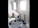Appartamenti Vesna - 40 m from pebble beach: A1(4+1), A2(4), A3(4+1) Seget Vranjica - Riviera Trogir  - Appartamento - A2(4): il bagno con la toilette