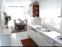 Appartamenti Vesna - 40 m from pebble beach: A1(4+1), A2(4), A3(4+1) Seget Vranjica - Riviera Trogir  - Appartamento - A3(4+1): la cucina con la sala da pranzo