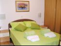Appartamenti Tih - 20 m from sea: A1 Ruzmarin(2+2), A2 Maslina(2+2) Sevid - Riviera Trogir  - Appartamento - A1 Ruzmarin(2+2): la camera da letto
