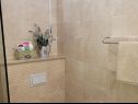 Appartamenti Tih - 20 m from sea: A1 Ruzmarin(2+2), A2 Maslina(2+2) Sevid - Riviera Trogir  - Appartamento - A2 Maslina(2+2): il bagno con la toilette