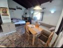 Casa vacanza Ivica - charming house next to the sea H(2+2) Sevid - Riviera Trogir  - Croazia - H(2+2): il soggiorno