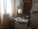 Appartamenti Mer - 10m to the beach: A1(4+2) Sevid - Riviera Trogir  - Appartamento - A1(4+2): il bagno con la toilette
