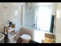 Appartamenti Garden - sea view: A1(4) Sevid - Riviera Trogir  - Appartamento - A1(4): il bagno con la toilette