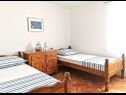 Appartamenti Garden - sea view: A1(4) Sevid - Riviera Trogir  - Appartamento - A1(4): la camera da letto