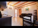 Appartamenti e camere Jare - in old town R1 zelena(2), A2 gornji (2+2) Trogir - Riviera Trogir  - Appartamento - A2 gornji (2+2): la sala da pranzo