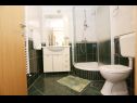 Appartamenti Davorka - 50m from the sea A1(2+2), A2(2+2) Trogir - Riviera Trogir  - Appartamento - A1(2+2): il bagno con la toilette