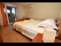 Appartamenti Davorka - 50m from the sea A1(2+2), A2(2+2) Trogir - Riviera Trogir  - Appartamento - A1(2+2): la camera da letto