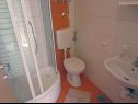 Appartamenti Davorka - 50m from the sea A1(2+2), A2(2+2) Trogir - Riviera Trogir  - Appartamento - A2(2+2): il bagno con la toilette