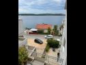 Appartamenti Marin2- near beach: A3(4+2) Trogir - Riviera Trogir  - il parcheggio (casa e dintorni)