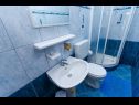 Appartamenti Iva - 150m from the beach: A1(4), A3(3), SA2(2) Trogir - Riviera Trogir  - Appartamento - A3(3): il bagno con la toilette