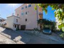 Appartamenti Mare - comfortable apartment : A1(5), A2(5) Trogir - Riviera Trogir  - il parcheggio