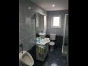 Appartamenti Tomi - with beautiful view: A1(4+1) Trogir - Riviera Trogir  - Appartamento - A1(4+1): il bagno con la toilette