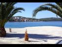 Appartamenti Florio - garden & free parking: A1(5) Trogir - Riviera Trogir  - la spiaggia