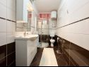 Appartamenti Mihaela - sea view : A1(5+1), A2(4), SA3(2) Trogir - Riviera Trogir  - Appartamento - A2(4): il bagno con la toilette