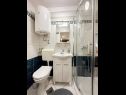 Appartamenti Mihaela - sea view : A1(5+1), A2(4), SA3(2) Trogir - Riviera Trogir  - Studio appartamento - SA3(2): il bagno con la toilette