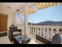 Appartamenti Mari - barbecue: A1Lile (4), A2Lile (2+2) Vinisce - Riviera Trogir  - Appartamento - A1Lile (4): il balcone
