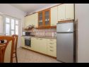 Appartamenti Mari - barbecue: A1Lile (4), A2Lile (2+2) Vinisce - Riviera Trogir  - Appartamento - A1Lile (4): la cucina