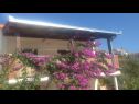 Appartamenti Sunce - next to the sea A1(4+1) Vinisce - Riviera Trogir  - la casa