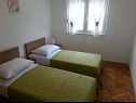 Appartamenti Branko - close to the sea : A1(4+1) Vinisce - Riviera Trogir  - Appartamento - A1(4+1): la camera da letto