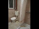 Appartamenti Deni - 30 m from sea: A2(4+1), A3(4+2) Vinisce - Riviera Trogir  - Appartamento - A3(4+2): il bagno con la toilette