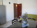 Appartamenti Deni - 30 m from sea: A2(4+1), A3(4+2) Vinisce - Riviera Trogir  - Appartamento - A3(4+2): il soggiorno